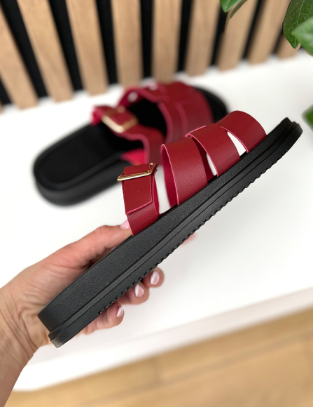 Bordové šlapky Cressida