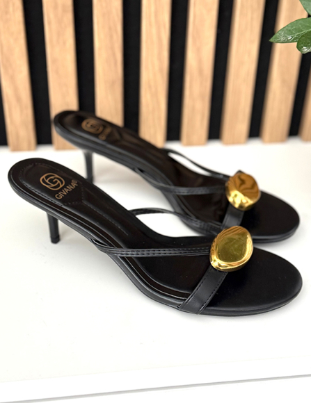 Čierne šlapky Adrienne