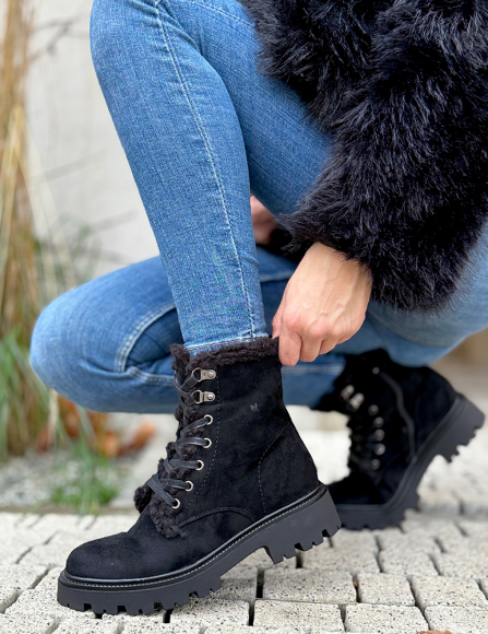 Čierne workery Keily