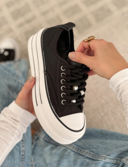 Čierne tenisky Larisa