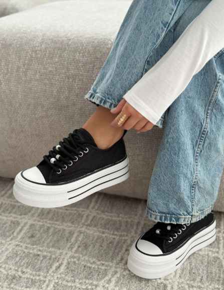 Čierne tenisky Larisa