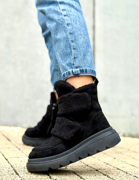 Čierne zateplené topánky Shiloh