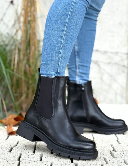 Čierne čižmy Iris