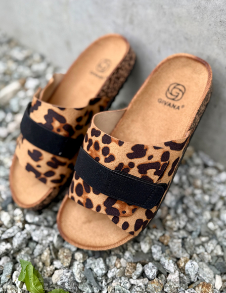 Leopardie šľapky Amista