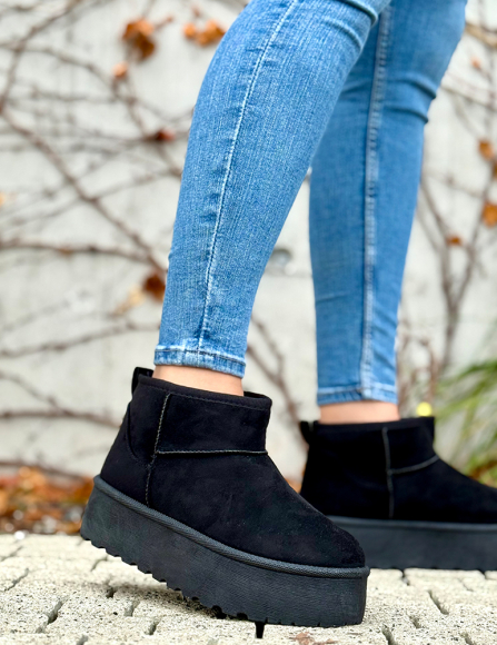 Čierne snehule Mindy