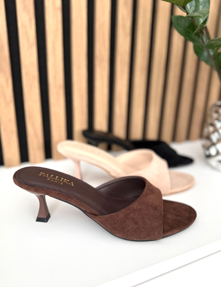 Čierne šlapky Posy