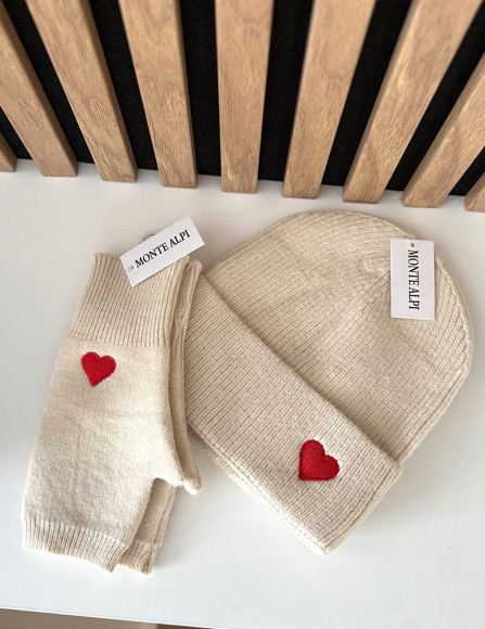 Béžová čiapka s rukavicami Raquel