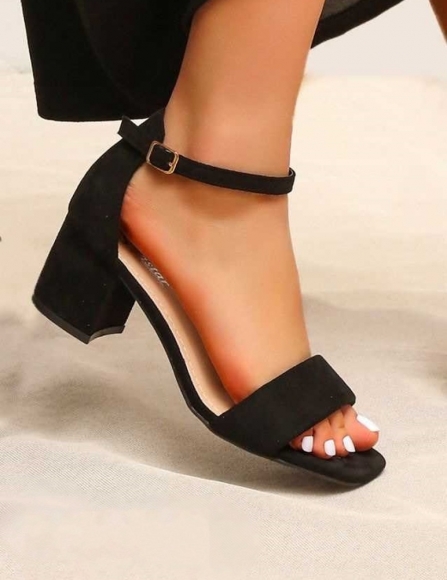 Čierne sandále Minna