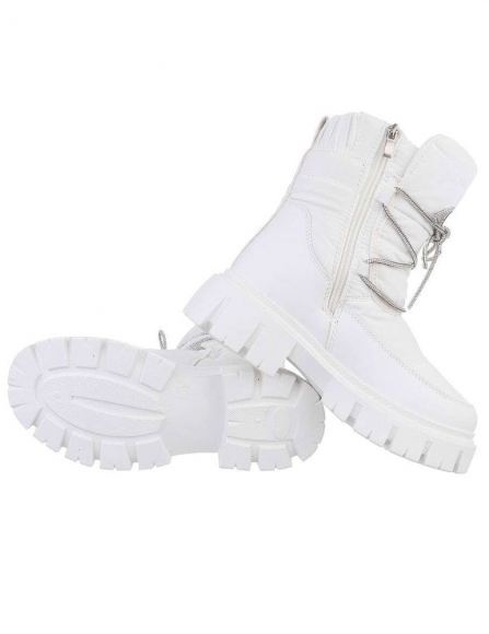Biele topánky Zuza